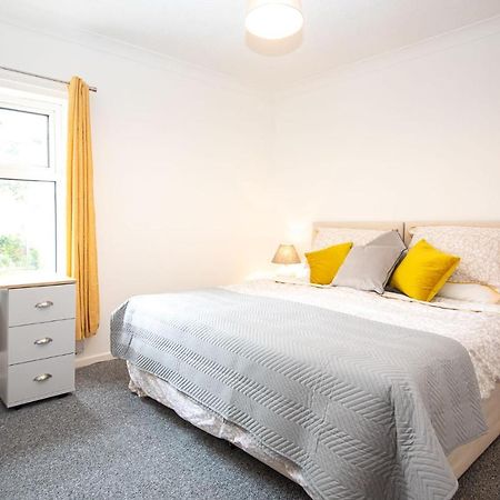 Bright 3 Bedroom Townhouse Near City Centre NWI Exteriér fotografie