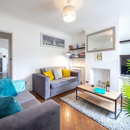 Bright 3 Bedroom Townhouse Near City Centre NWI Exteriér fotografie