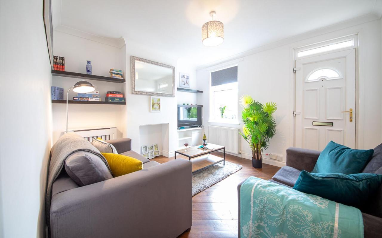 Bright 3 Bedroom Townhouse Near City Centre NWI Exteriér fotografie