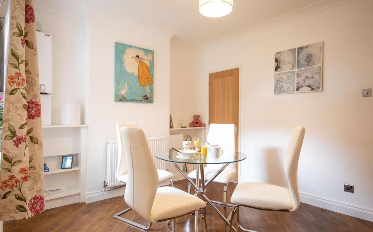 Bright 3 Bedroom Townhouse Near City Centre NWI Exteriér fotografie