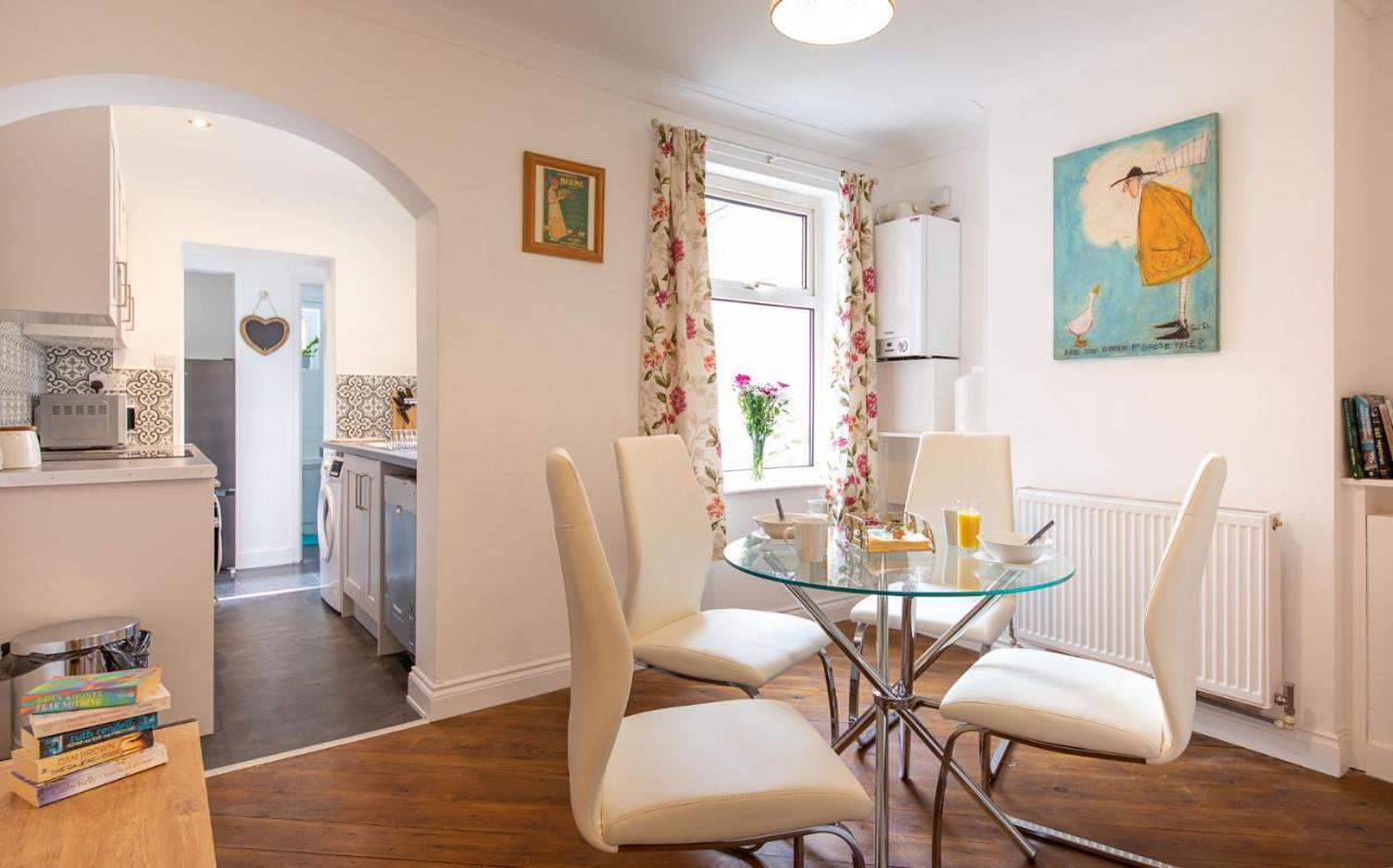 Bright 3 Bedroom Townhouse Near City Centre NWI Exteriér fotografie